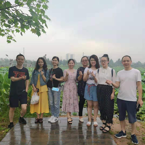 欢乐一日游 Happy Saturday with Chengdu JRT